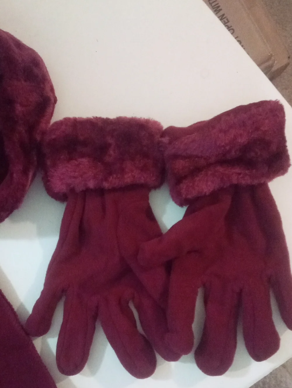 New Winter Hat, Gloves & Scarf Set Faux Fur Burgandy Red